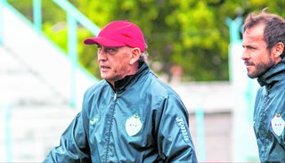 Riggio: “Quiero que el equipo juegue y se conozca, es mi único análisis”