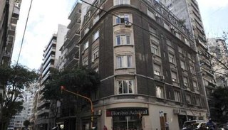 Aseguran que detectaron la presencia de un "tóxico de contacto" tras los allanamientos al departamento de Cristina Kirchner