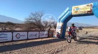 Kevin Benavides sufrió un traumatismo de cráneo y quedó fuera del Desafío Ruta 40