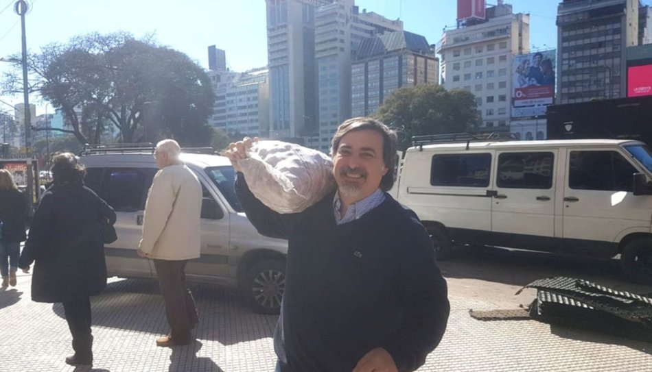 Las papas del cerro llegaron al Obelisco, en la Semana de Cultivos Andinos 