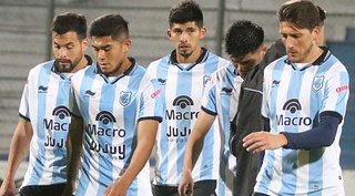 Resultado de imagen de PERDIO EL LOBO JUJEÑO EN EL ARRANQUE CON RIESTRA