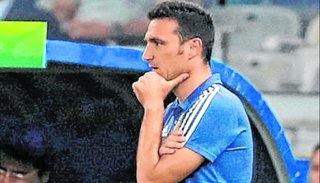 Scaloni ya tiene los 27 para la gira por EEUU