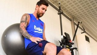 Messi entrenó de manera diferenciada