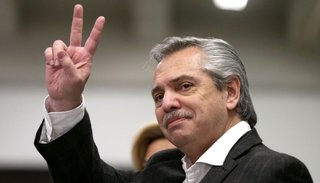 Alberto Fernández ya maneja virtualmente la economía