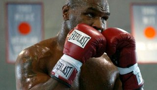 Mike Tyson “calienta” su pelea con Jones y asegura que “no será amistosa”