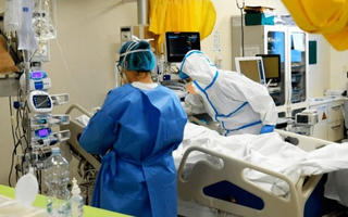 214 muertes y 8.159 contagios en las últimas 24 horas