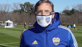 Russo dijo presente en la práctica de Boca