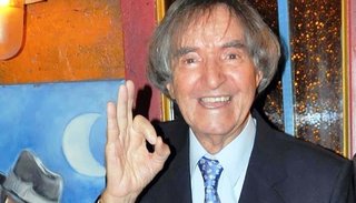 Carlitos Balá, el hombre que regala risas y cosecha afecto cumple 95 años