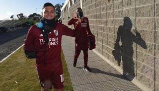 Juanfer Quintero se despidió de su compañeros en River