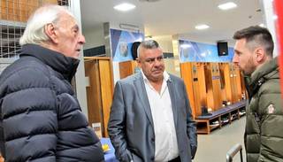 A Menotti le llamó "poderosamente la atención" la decisión de Messi