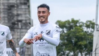 Daniel Carrasco jugará hasta donde pueda por lesión