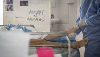 Probarán tres fármacos para pacientes internados por COVID