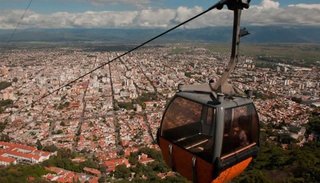 Los salteños comenzaron a votar para elegir diputados y senadores provinciales