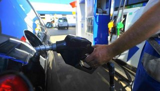 Massa se reúne con petroleras para sumar combustibles a Precios Justos