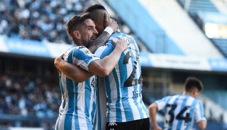 Racing busca afianzarse, volver al triunfo y acercarse al decano