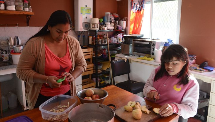 Más de un millón de niños se saltean una de las cuatro comidas