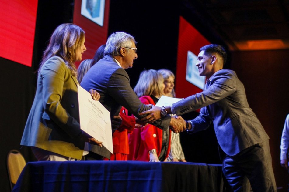 El Tribunal Electoral entregó diplomas a las autoridades electas de La Merced