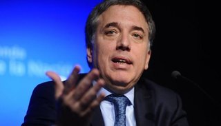 Dujovne: "La economía caerá más de 1% este año"