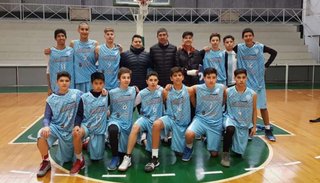 El albo festejó en el Regional U15