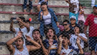 La crisis también les llegó a Juventud, a Gimnasia y a sus hinchas