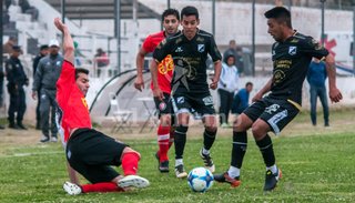 Dos ex Central Norte refuerzan a Altos Hornos Zapla