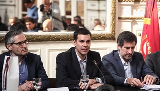 Urtubey destacó la importancia de generar reglas claras para disminuir la presión impositiva