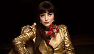 Mon Laferte presenta “El beso”, su más reciente sencillo
