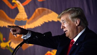 ¿Quién se esconde en la sombra de Donald Trump?
