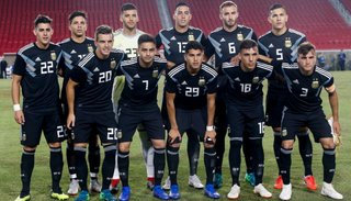 Scaloni: "Lo importante fue el debut de los chicos"