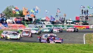 Rossi ganó en Paraná y se metió en la Copa de Oro