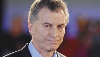 Presionado por la sesión opositora, Macri deroga la baja de asignaciones