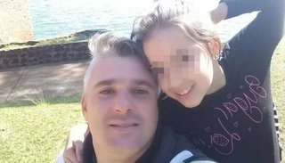 Un padre desconsolado: "Esperaron tres días para hacerle un cultivo"