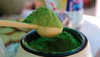 La harina de coca tiene más calcio que la leche y más proteína que la quinua
