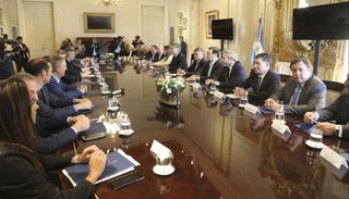 Tras la reunión con Macri, los gobernadores acompañarán el Presupuesto pero advierten que la palabra final la dará el Congreso