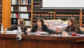 Una testigo aportó datos sobre el cobro de cheques