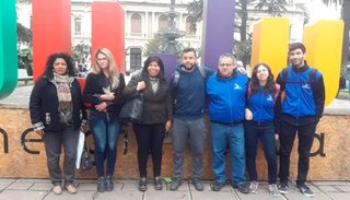 Voluntarios conformaron una red