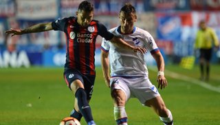 A San Lorenzo lo "limpiaron" con "lavandina": Nacional lo dejó sin Copa