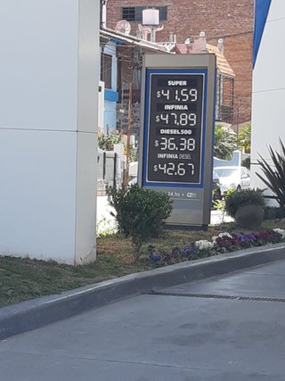 Las naftas volvieron a subir y el litro ya se vende a más de $40