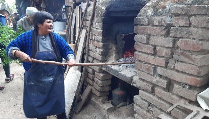 Cobos: amasan pan para 8.000 peregrinos