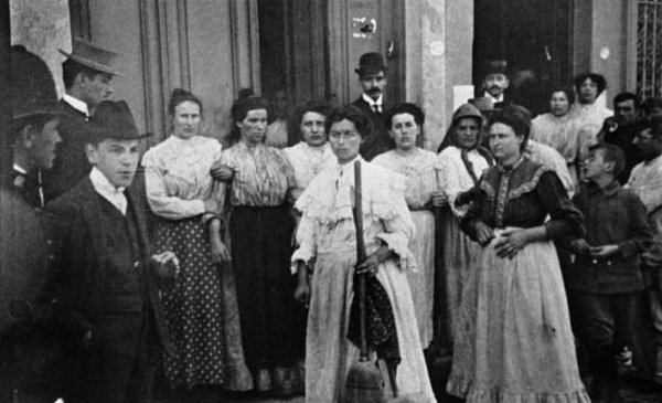 La huelga de las inquilinas en 1907: "¡Si no bajan los alquileres, nosotras no pagamos!"
