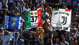 Hinchas de Juventus, arrestados por chantaje y amenazas