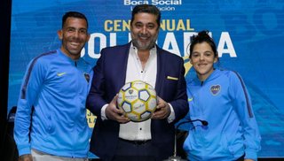 Angelici: "No hablo de como debe jugar Boca, para eso esta el DT"