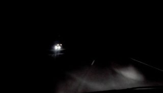 Cerrillos: hace varios meses que la autopista permanece a oscuras