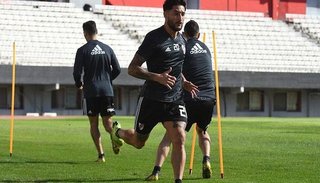 Milton Casco espera un nuevo hisopado para volver a entrenarse
