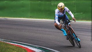 Fernanda Yapura va por la prueba de fondo en el Mundial