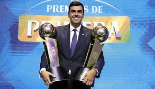 La FIFA inhabilitó "de por vida" al presidente de Olimpia de Paraguay