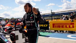 Hamilton se quejó tras recibir una sanción en Rusia