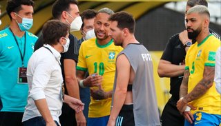 Papelón mundial en Brasil: autoridades sanitarias suspendieron el partido por eliminatorias