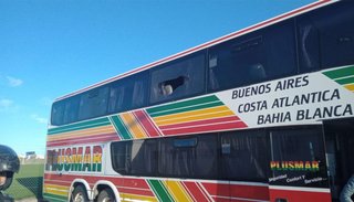 Graves incidentes en Mar del Plata: apedrearon el micro de Aldosivi e hirieron a un jugador
