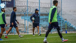 Forestello cambiaría la táctica en Santa Fe